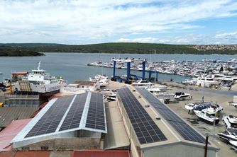 Fotonaponska elektrana Brodogradilište Punat D 5.JPG